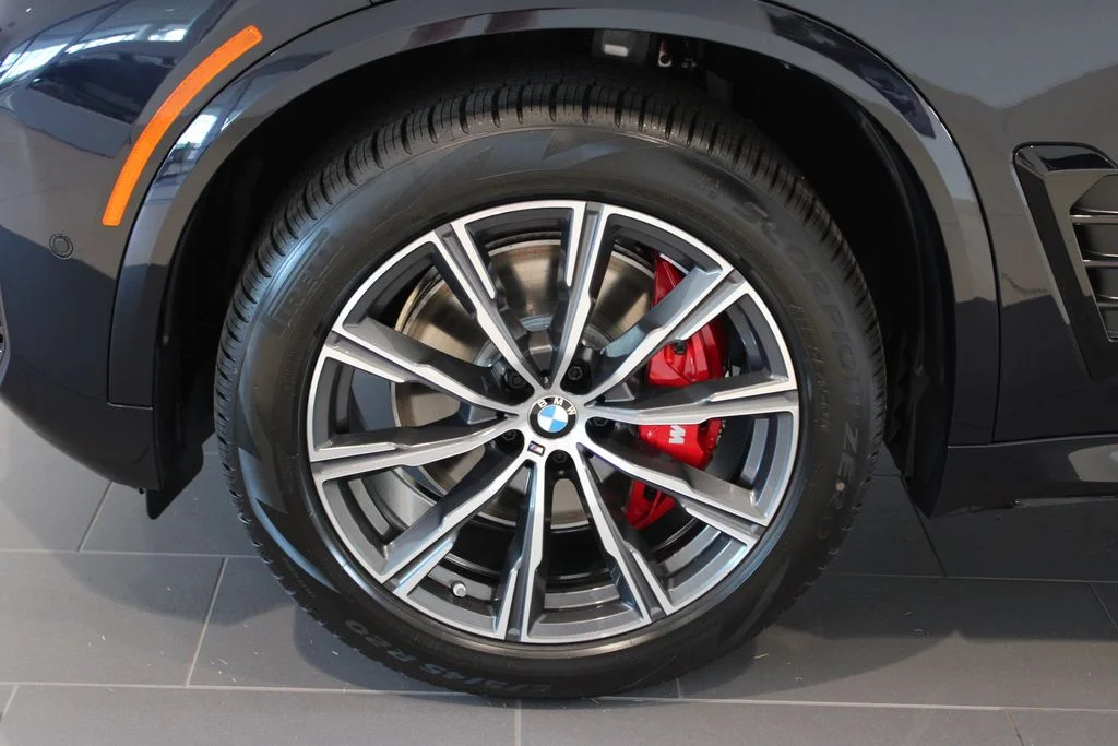 New 2026 Carbon Black Metallic BMW xDrive40i image 26