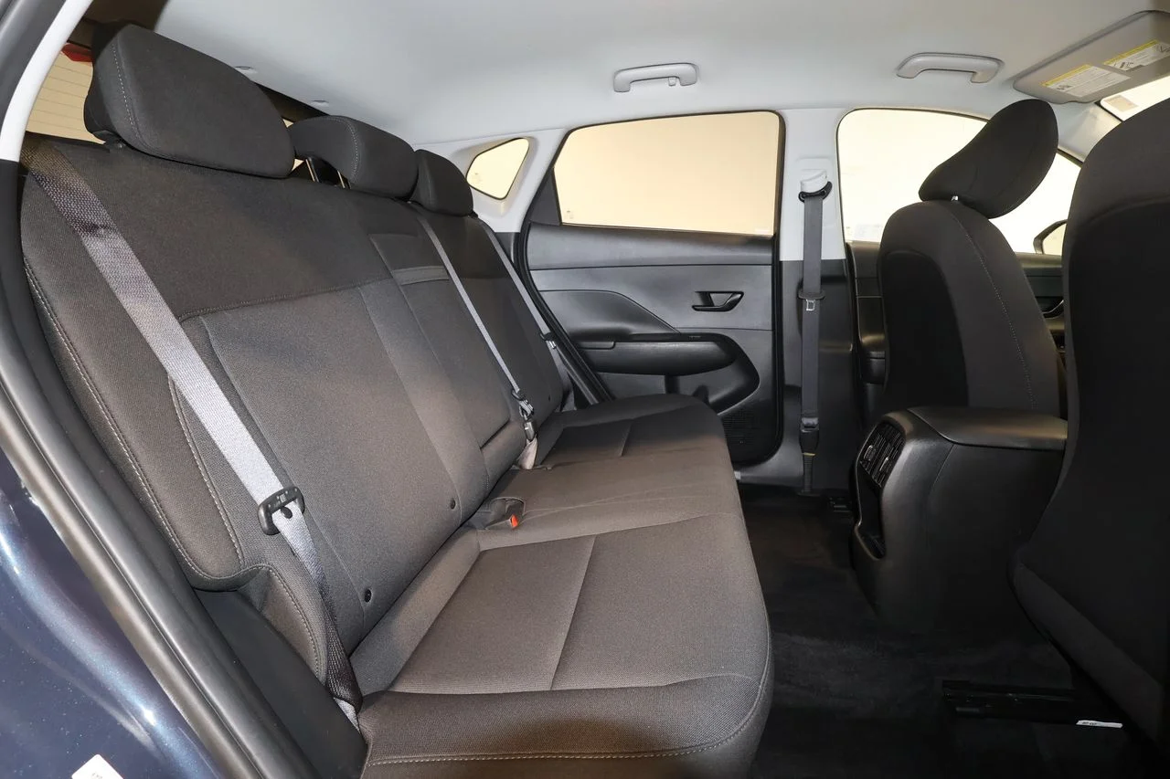 Used 2025 Blue Hyundai SEL image 25