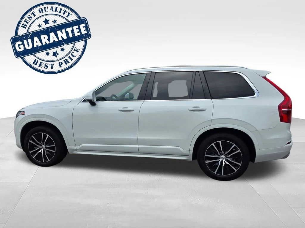 Used 2020 White Volvo T5 Momentum 7 Passenger image 4