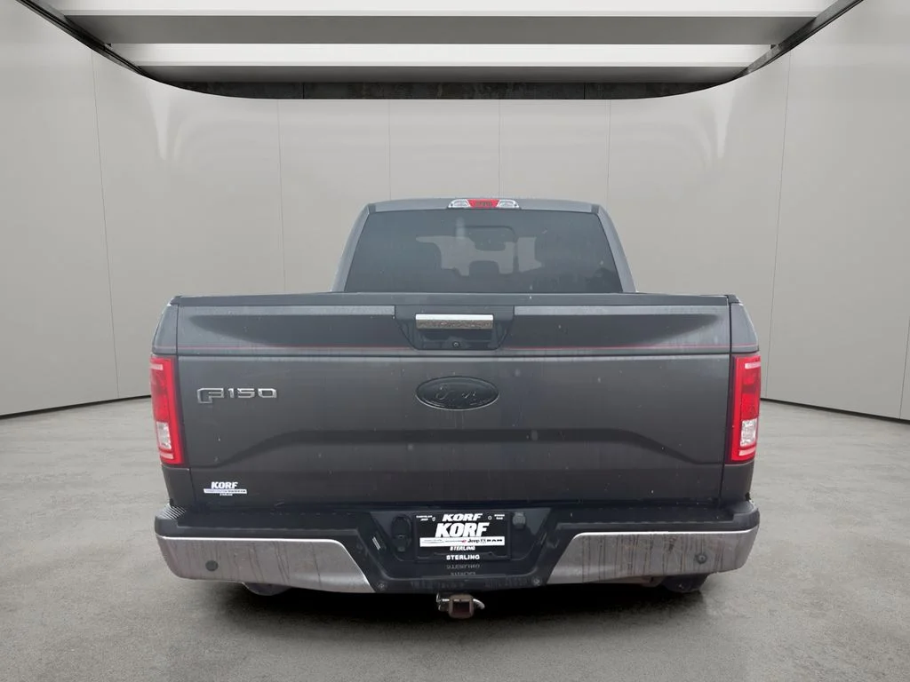Used 2015 Gray Ford XLT image 4