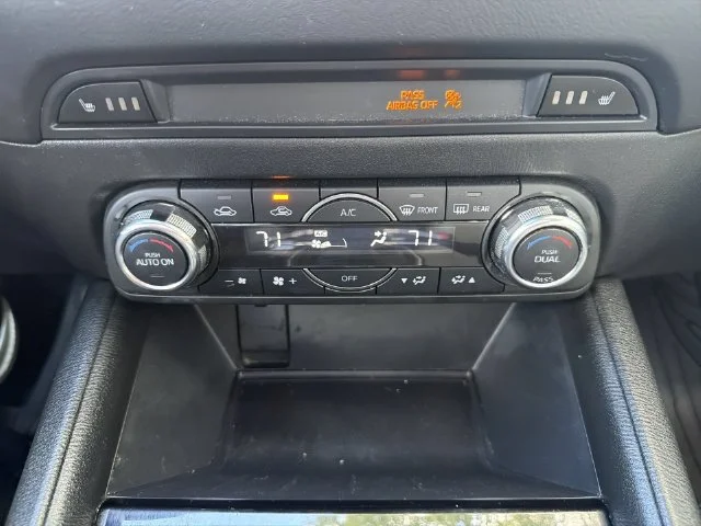 Used 2018 Black Mazda Touring image 19