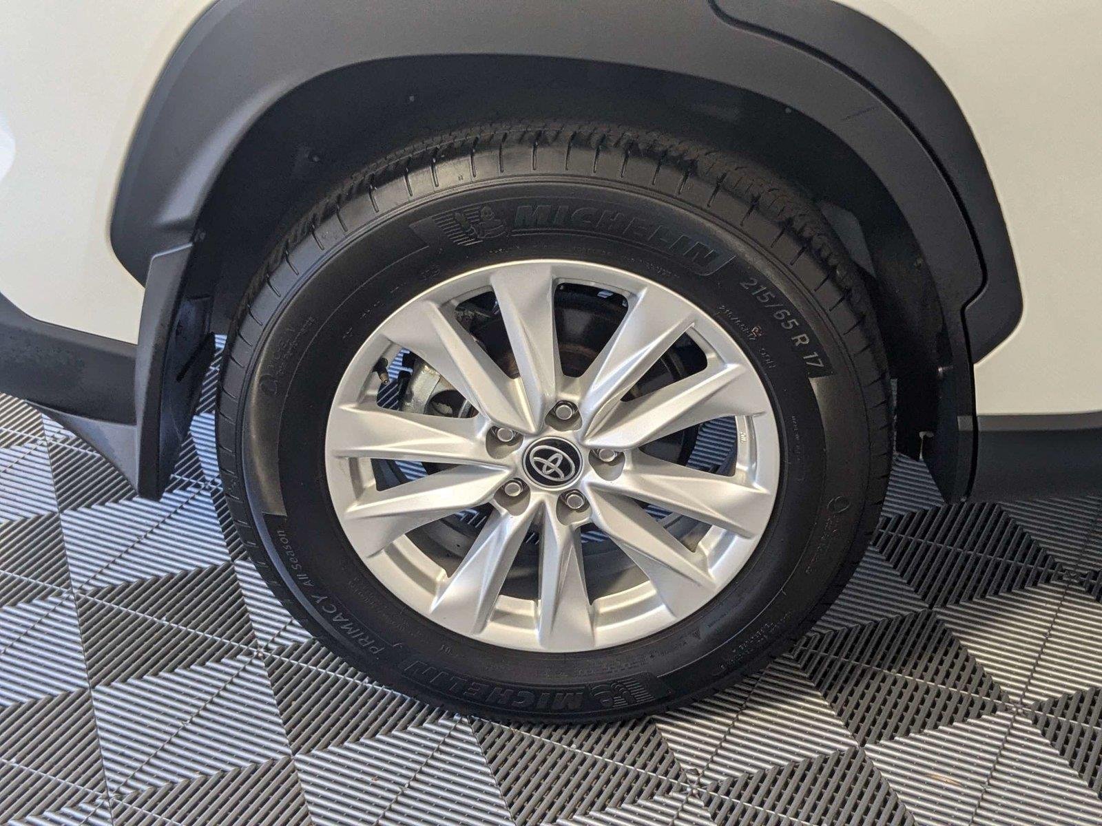 Certified Used 2023 Wind Chill Pearl Toyota LE image 10