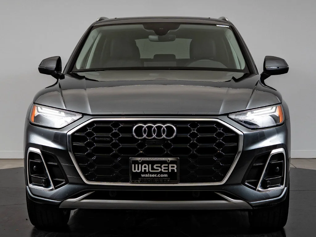Used 2023 Daytona Gray Pearl Audi 45 S line Premium image 2
