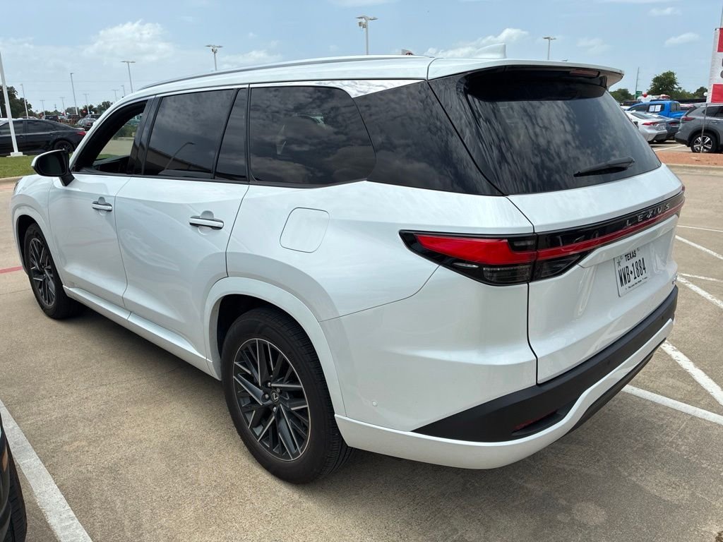 Used 2025 Beige Lexus 350 Premium image 3