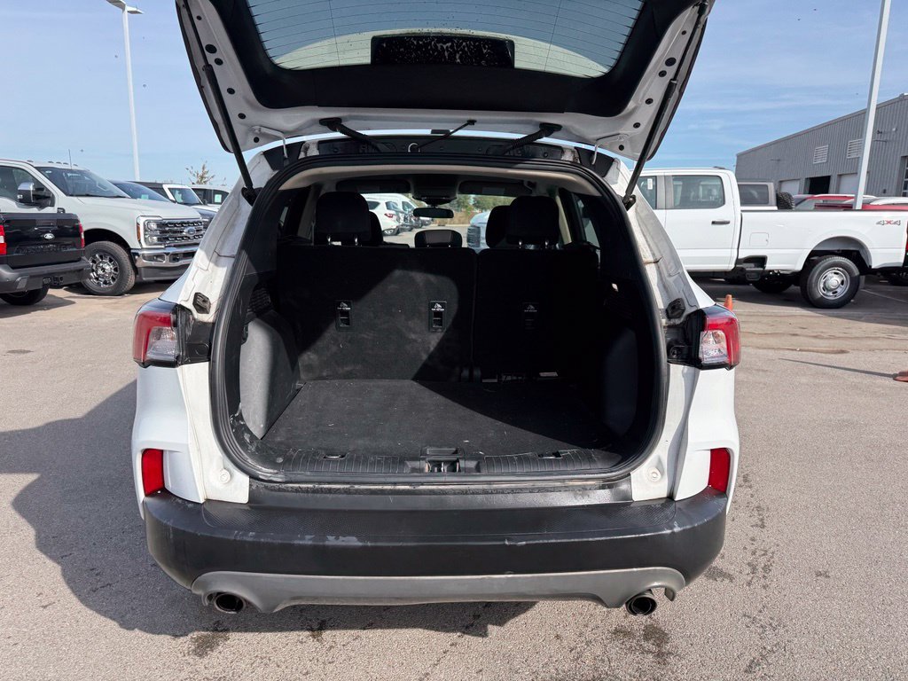 Used 2020 White Ford SE image 17
