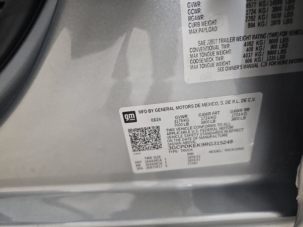 Used 2024 Sterling Gray Metallic Chevrolet LT (2FL) image 41