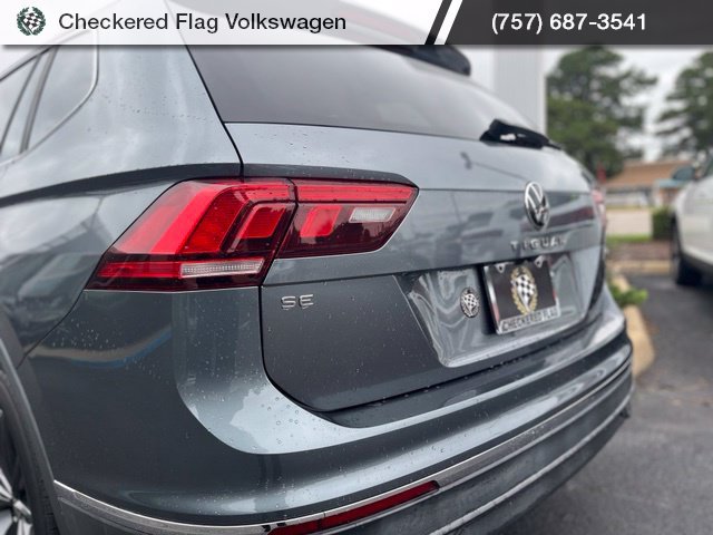 Used 2022 Platinum Gray Metallic Volkswagen 2.0T SE image 9