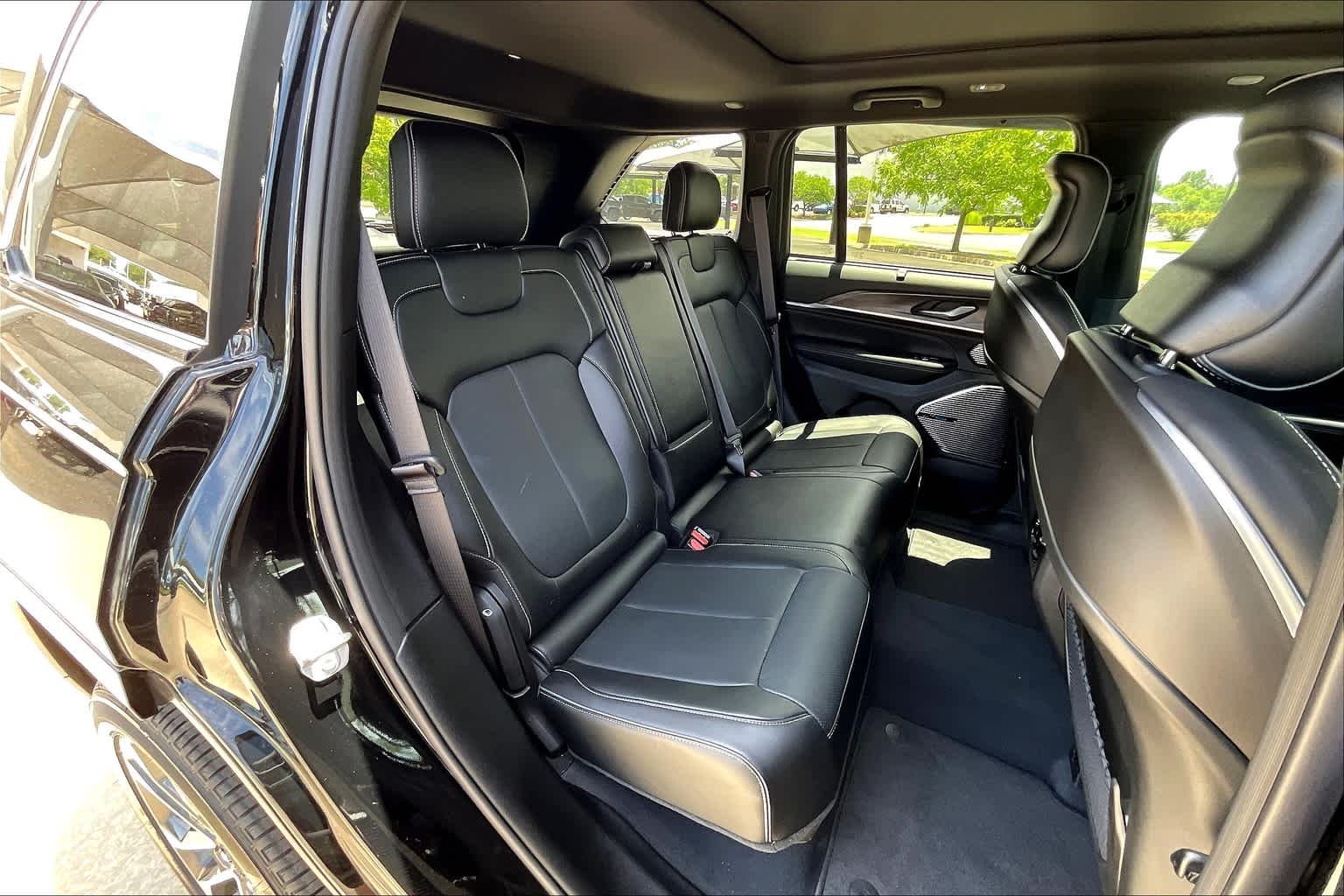 2023 Jeep Grand Cherokee Overland 4xe - Photo 21