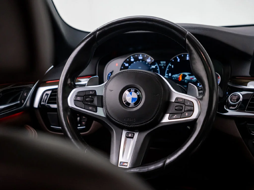 Used 2018 Black BMW M550i xDrive image 12