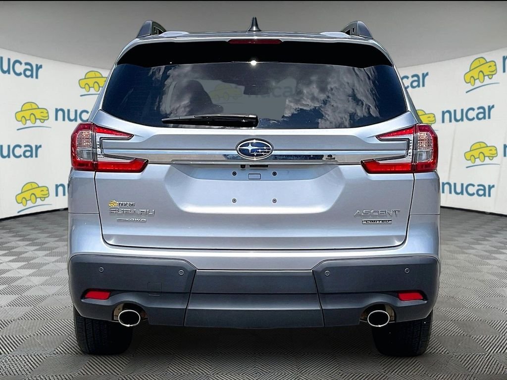 Used 2023 Ice Silver Metallic Subaru Limited image 5