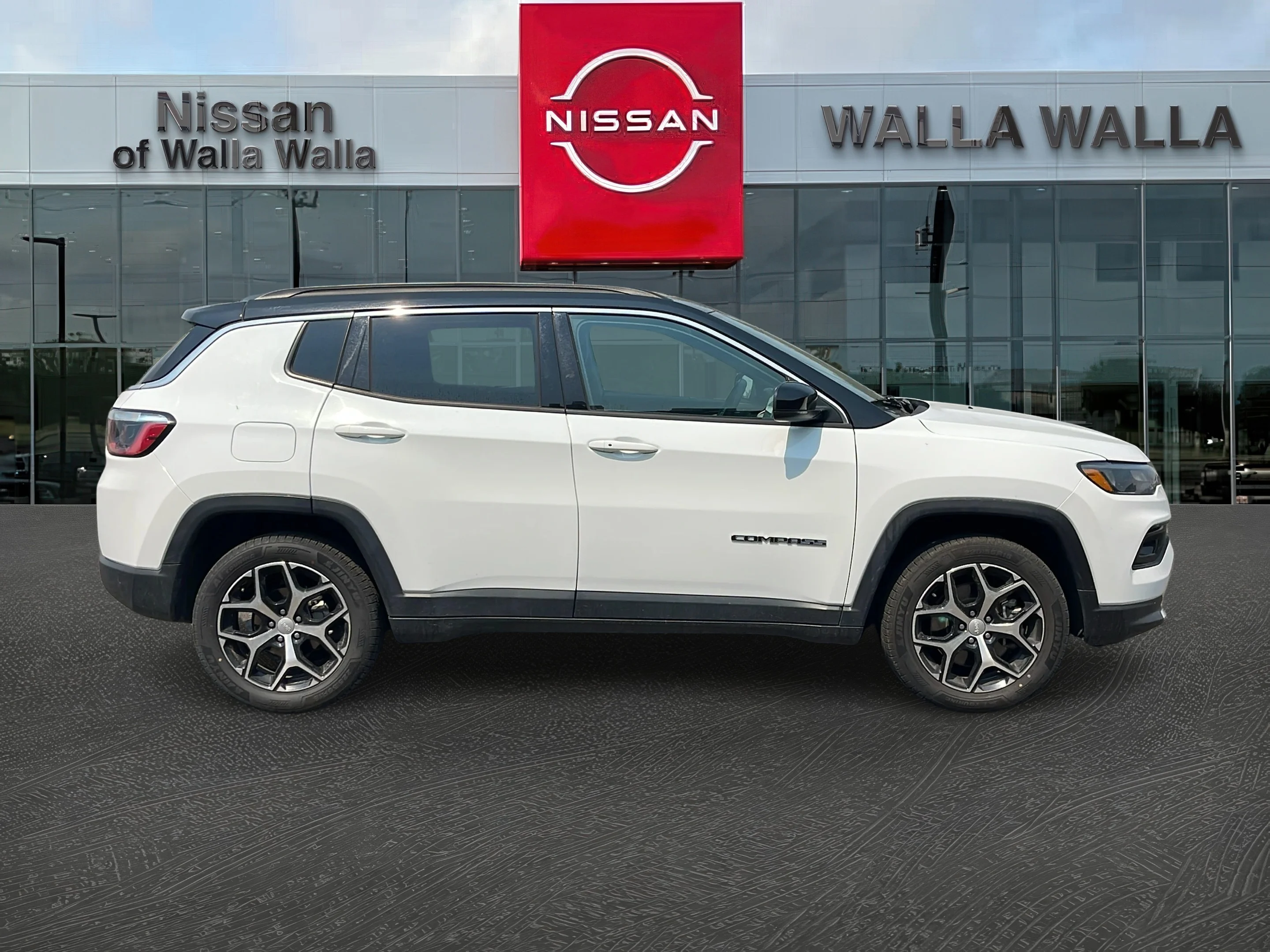 2024 Jeep Compass Limited - Photo 8