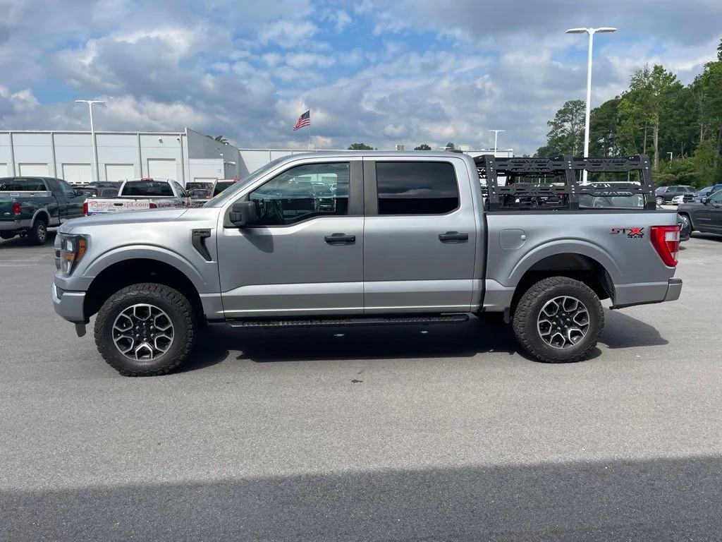 Used 2023 Silver Ford XL image 4