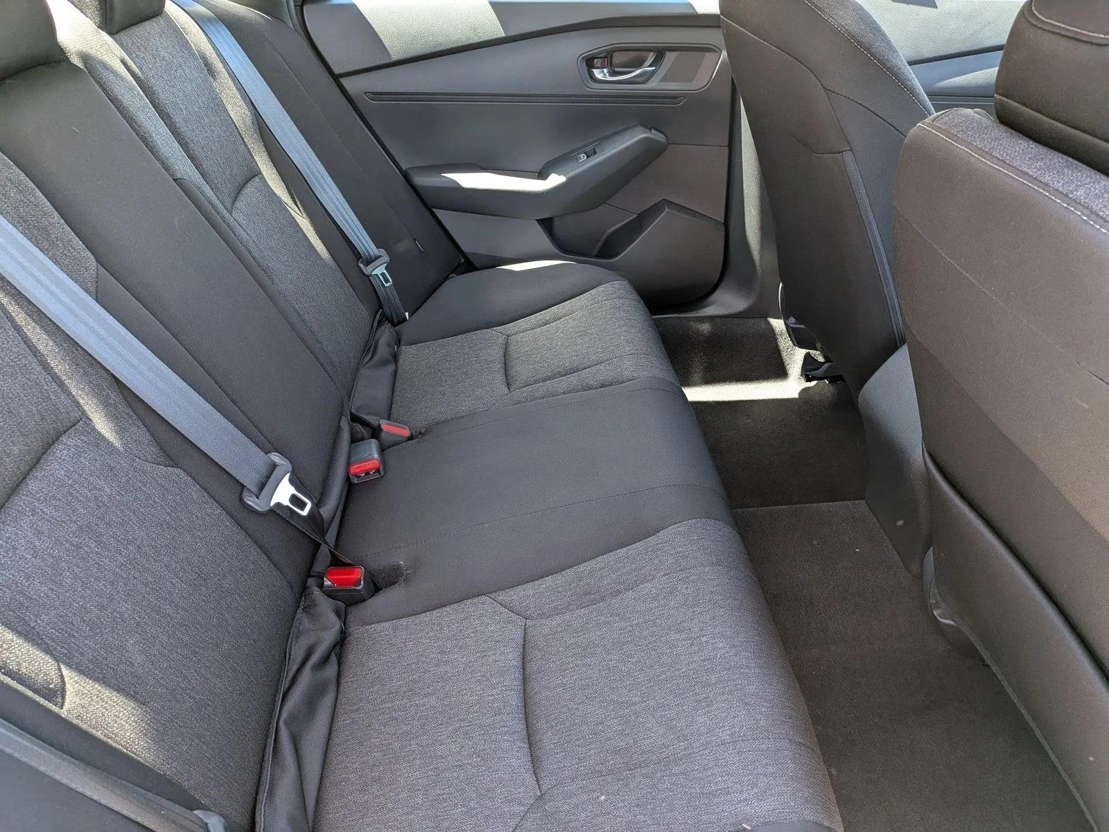 Used 2024 Solar Silver Metallic Honda LX image 17