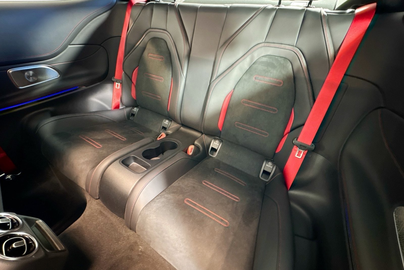 New 2026 Manufaktur Graphite Grey Magno Mercedes-Benz AMG® CLE 53 image 22