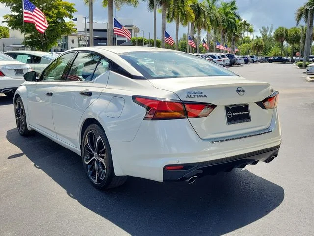 Certified Used 2023 White Nissan 2.5 SR image 6