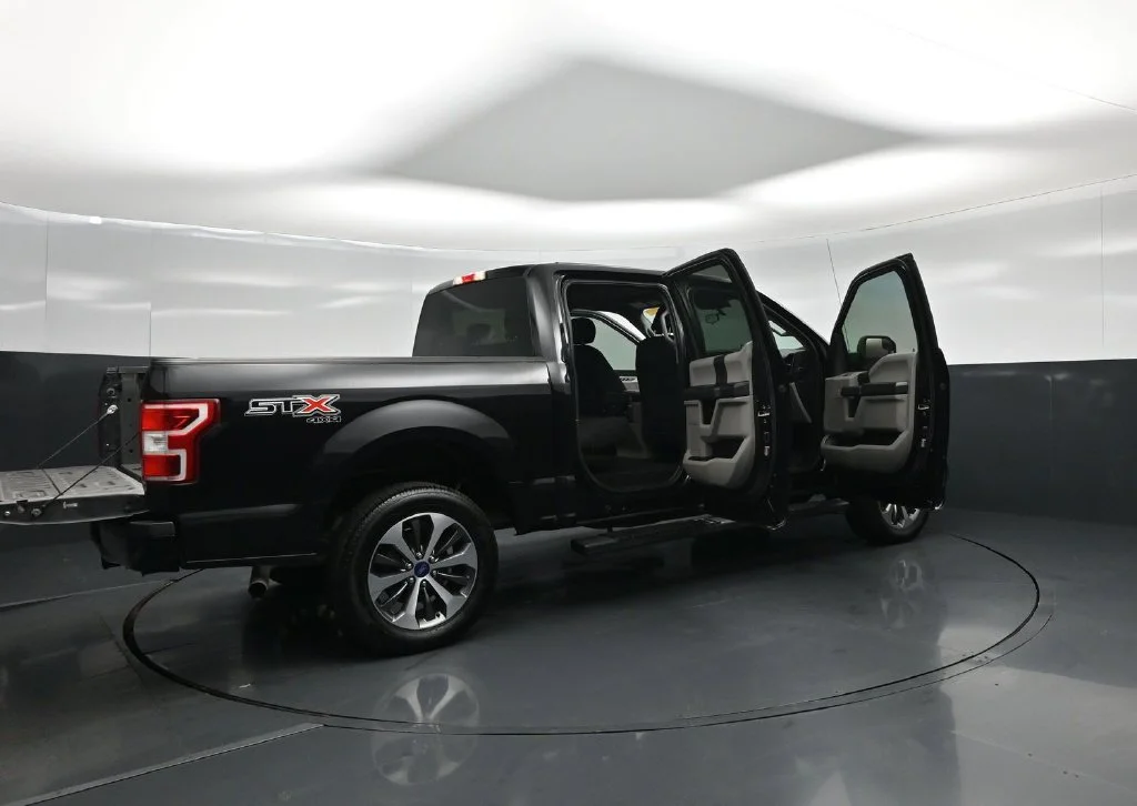 Certified Used 2019 Black Ford XL image 6