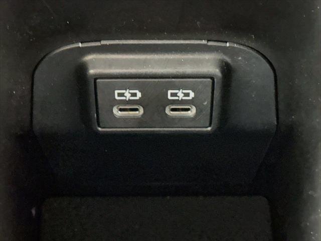 Certified Used 2025 MAGNETIC GRAY MET. Toyota  image 32