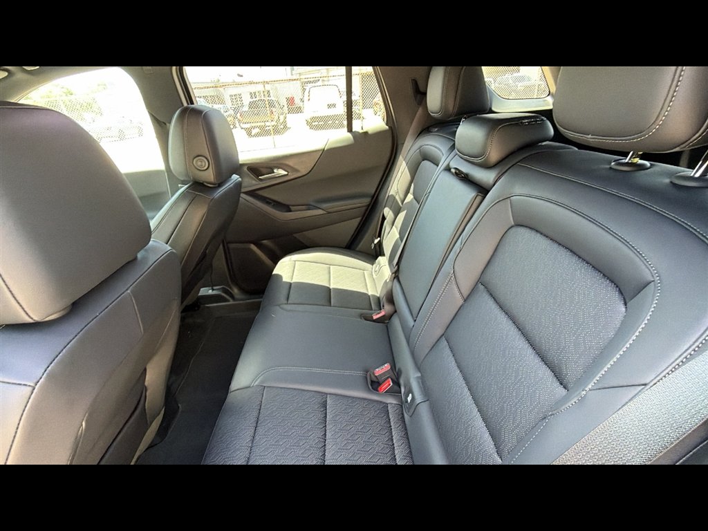 2026 Chevrolet Equinox LT - Photo 23