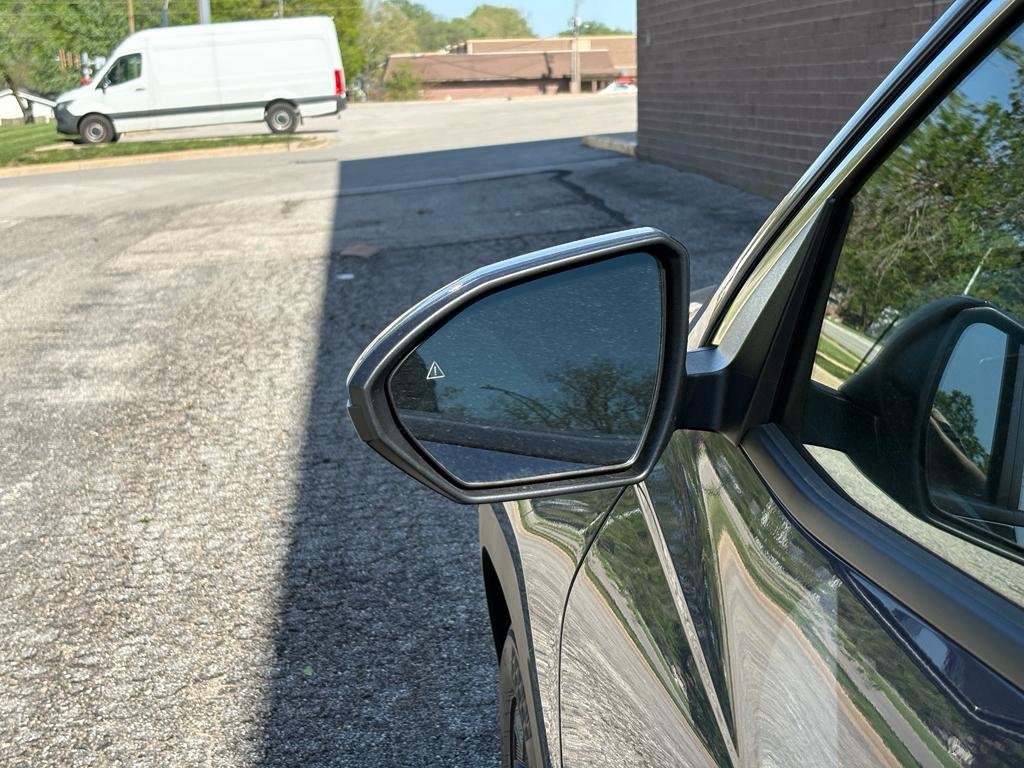 New 2026 Atlantis Blue Hyundai SEL FWD image 15
