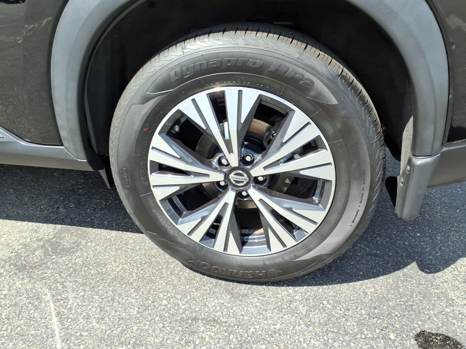 Certified Used 2021 Super Black Nissan SV image 9