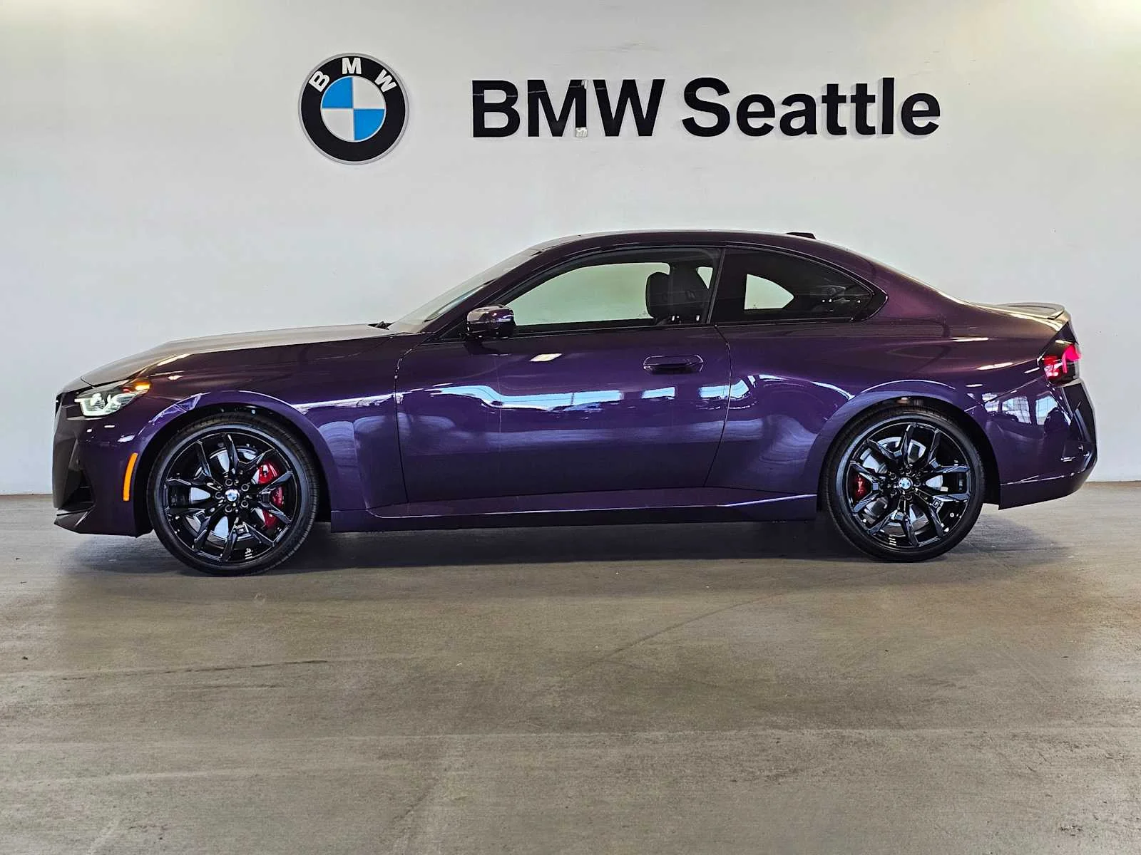 New 2026 Thundernight Metallic BMW xDrive image 2