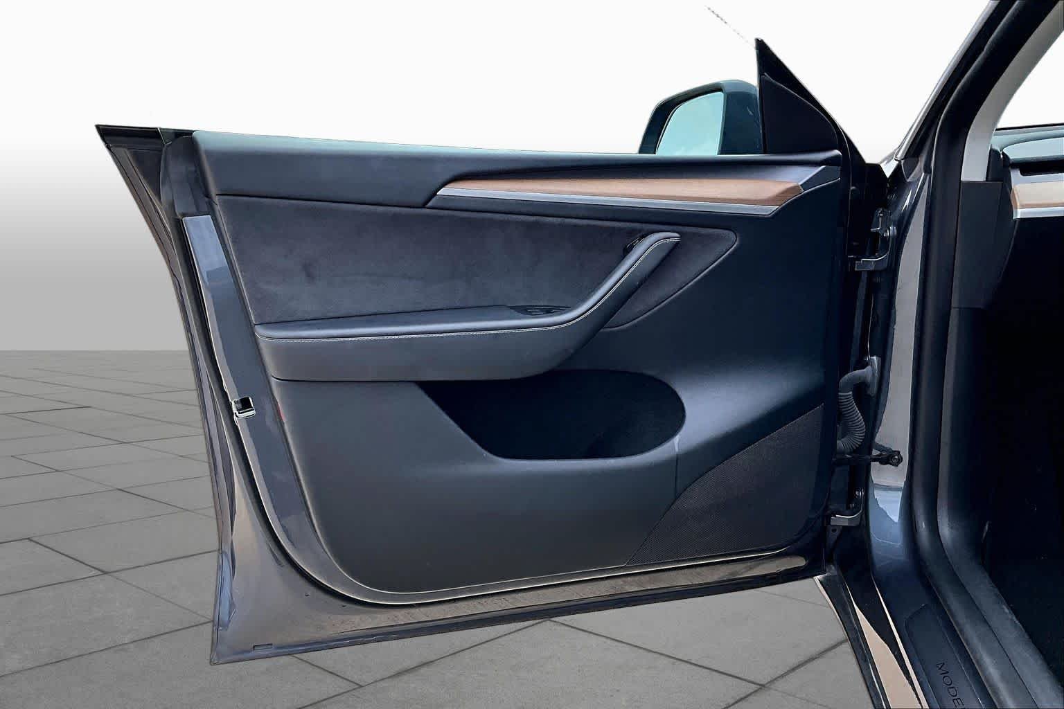 Used 2023 Deep Blue Metallic Tesla Long Range image 18