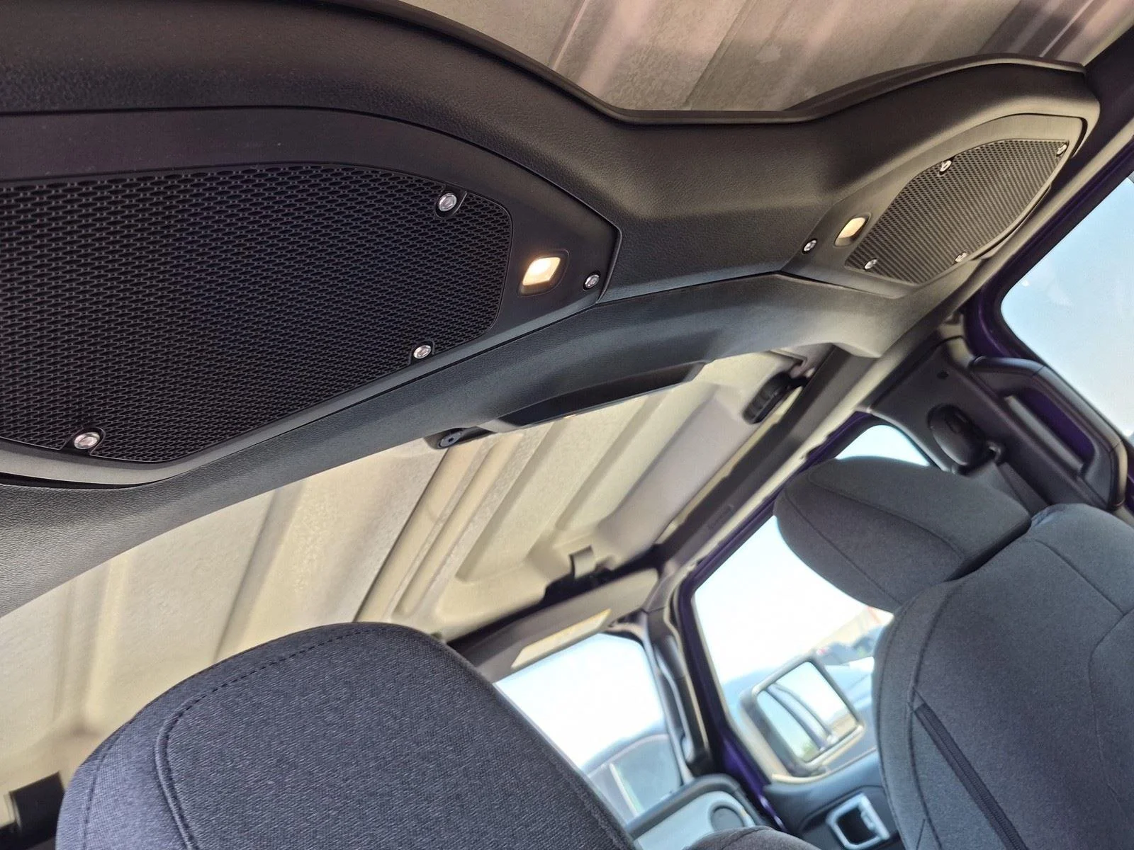 New 2026 Reign Jeep Sport S image 19