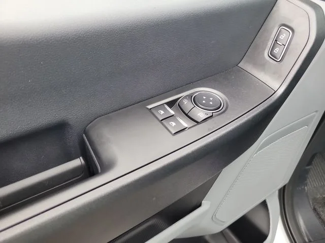 New 2025 Oxford White Ford XL image 13
