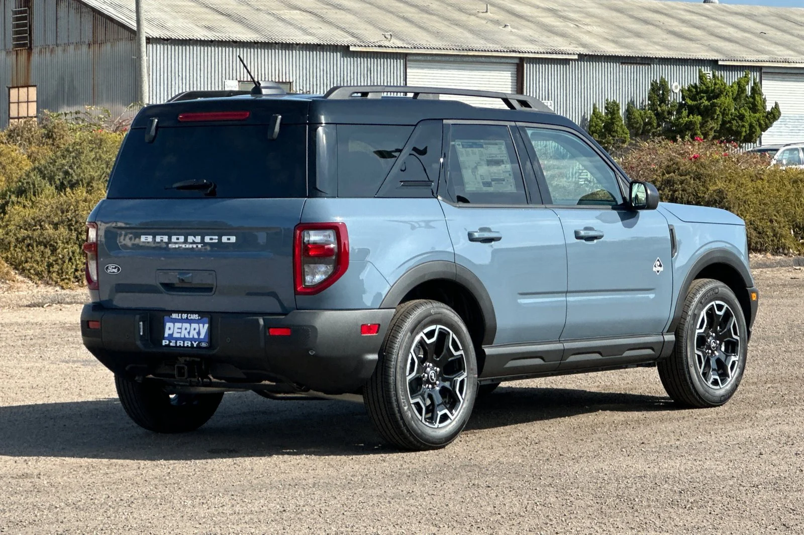 New 2026 Azure Gray Metallic Tri-Coat Ford Outer Banks® image 3