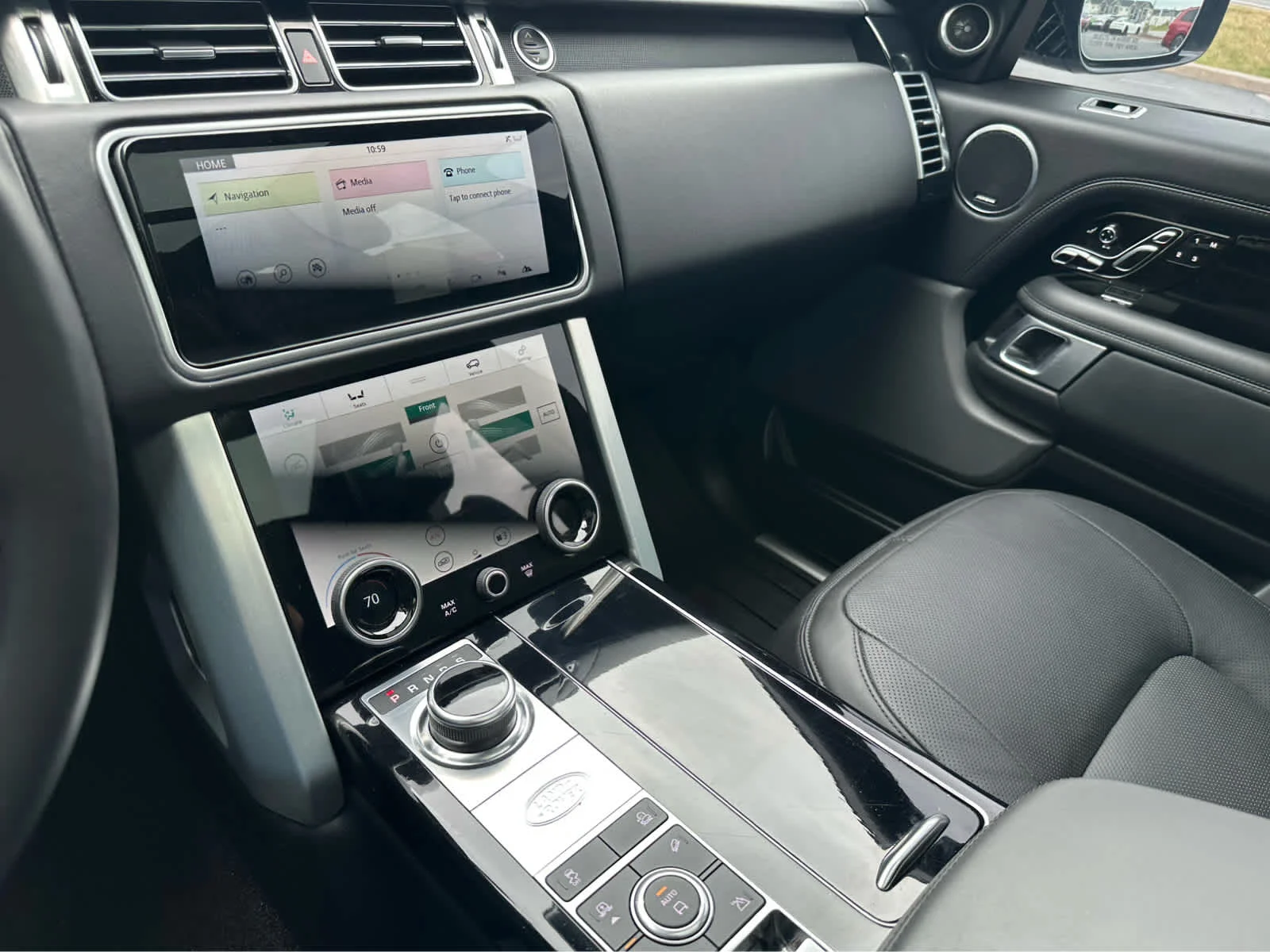 Used 2021 Eiger Grey Metallic Land Rover Westminster image 19