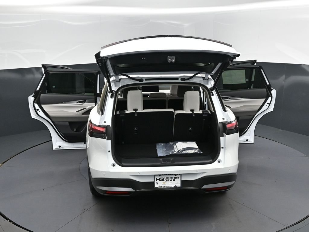 Certified Used 2026 White INFINITI PURE image 49