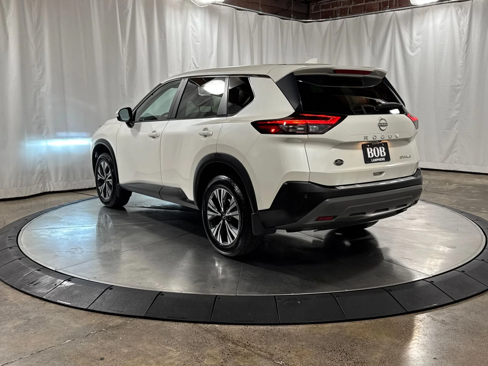 Used 2023 Pearl White Nissan SV image 7