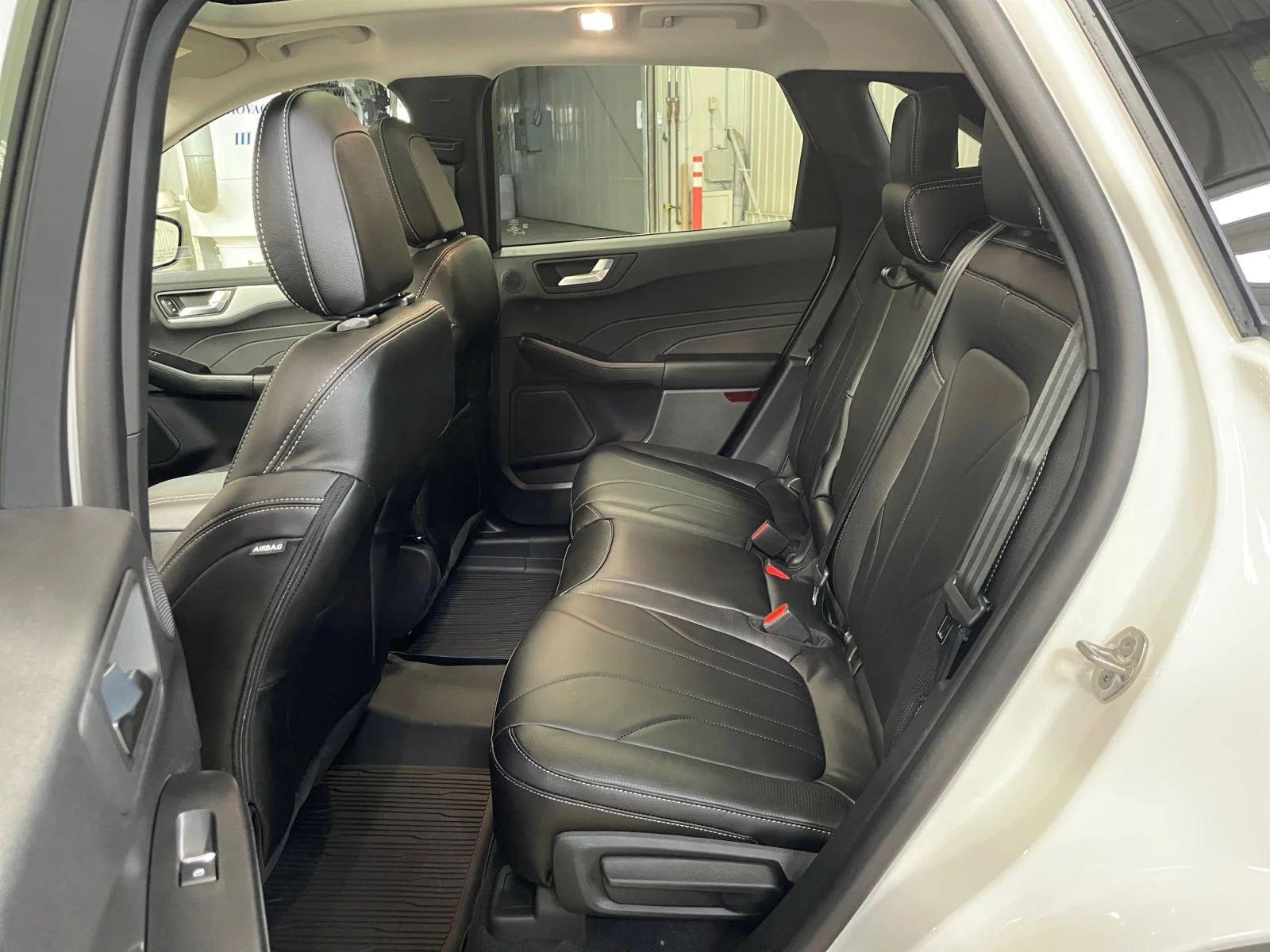 New 2026 Star White Metallic Tri-Coat Ford PHEV image 20