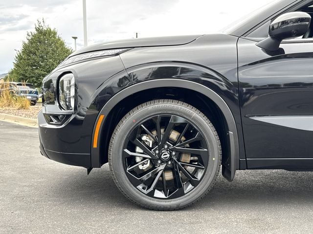 New 2026 Black Nissan Platinum image 8