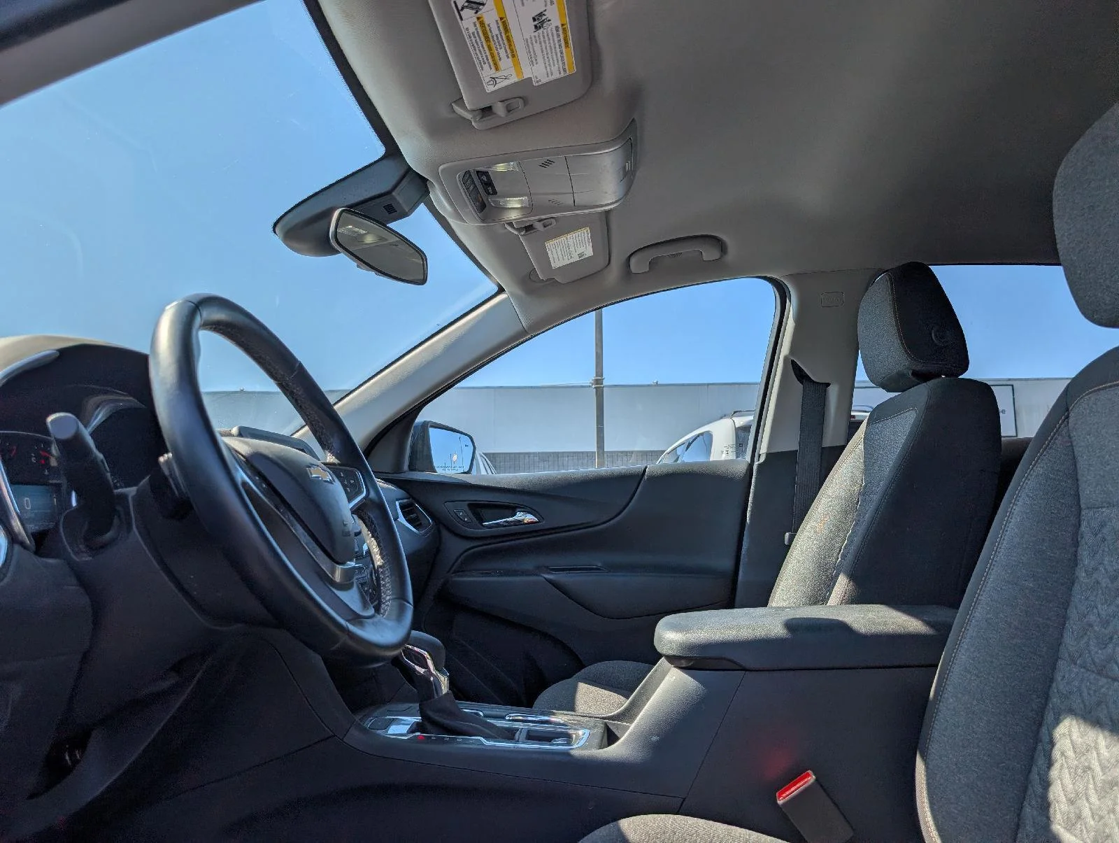 Used 2024 Lakeshore Blue Metallic Chevrolet LT image 10