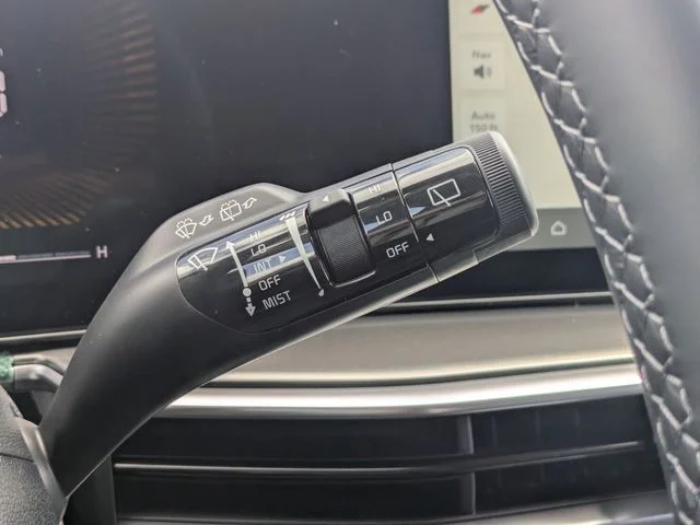 New 2026 Snow White Pearl Kia EX image 30