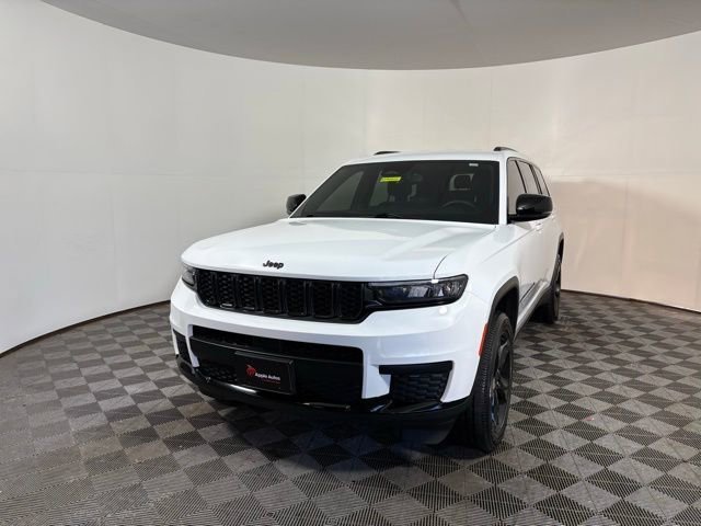 Used 2023 Bright White Clearcoat Jeep Altitude image 3