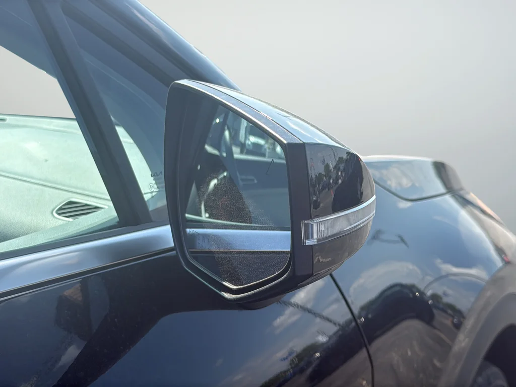 New 2027 Fusion Black Kia EX image 33