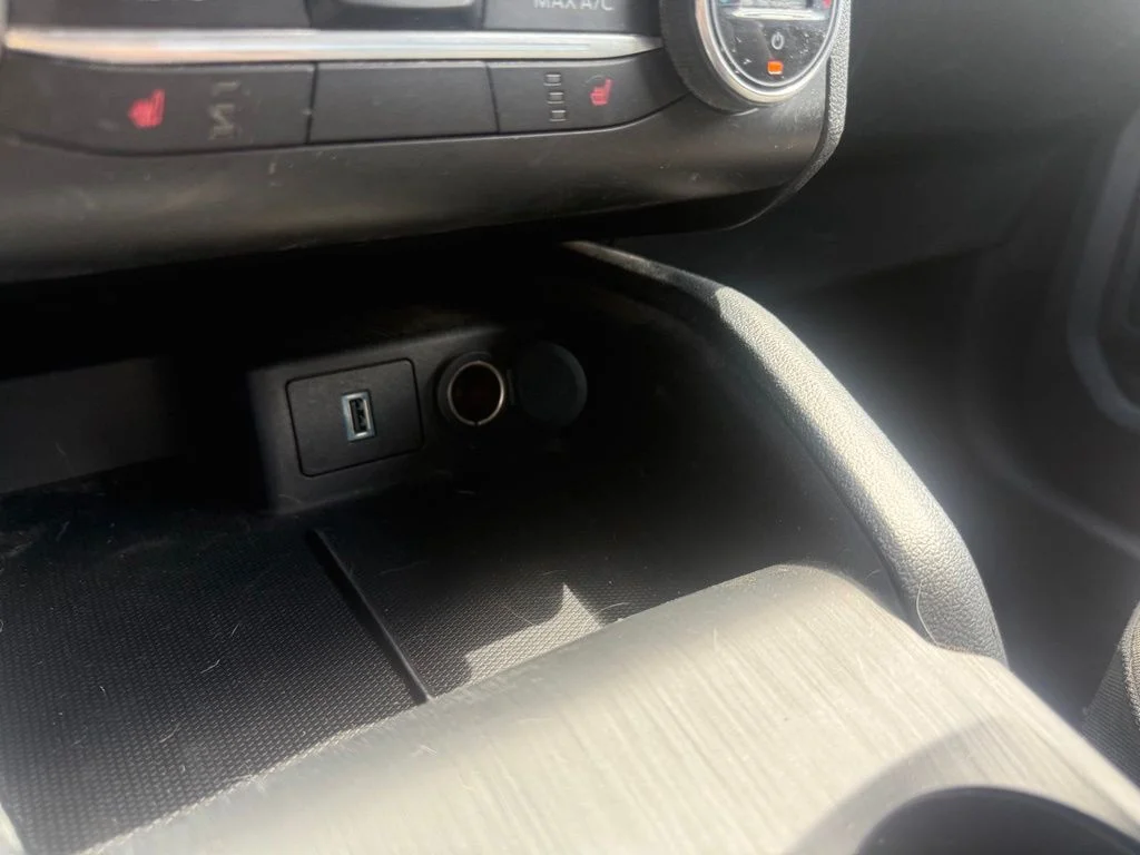 Used 2020 Black Ford SE image 26