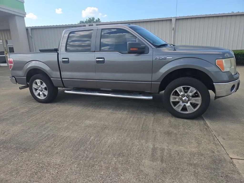 Used 2012 Sterling Gray Metallic Ford XLT image 14