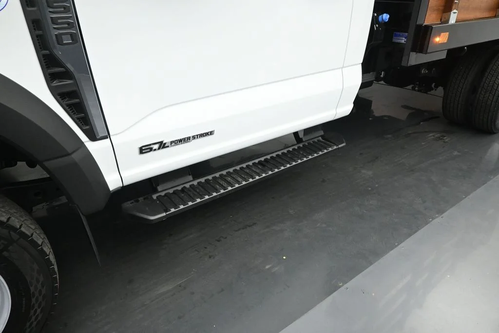 New 2025 White Ford XLT image 19