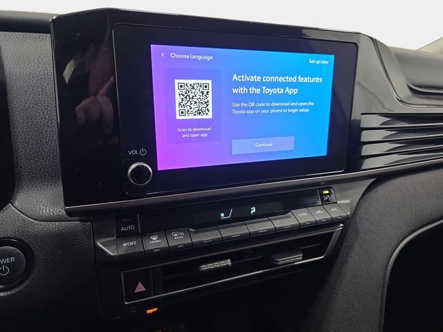 2025 Toyota Camry LE - Photo 16