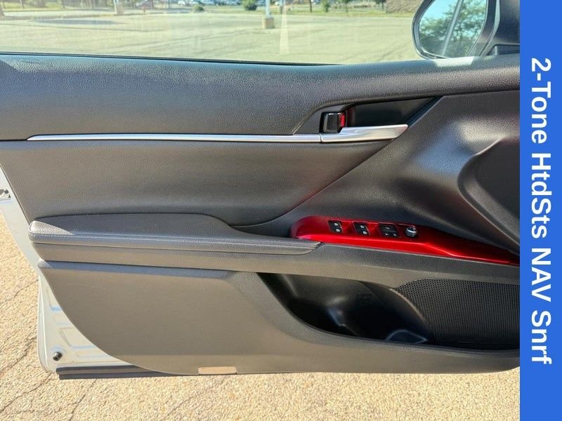 Used 2019 Midnight Black Metallic Toyota XSE image 19