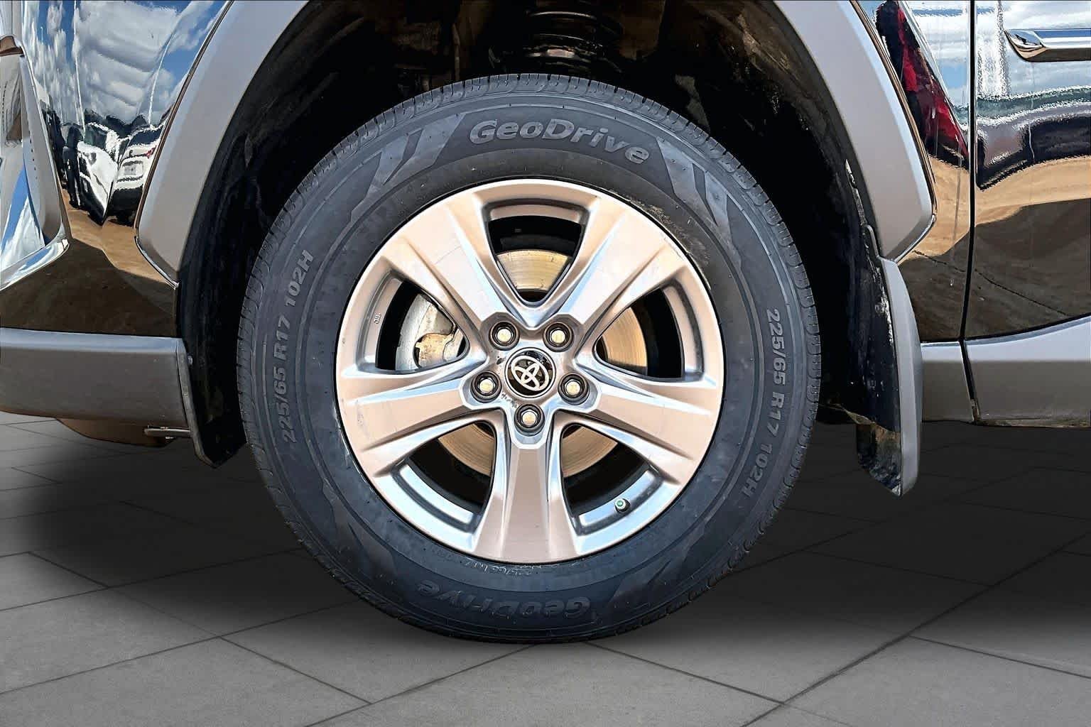Used 2024 Midnight Black Metallic Toyota XLE image 11