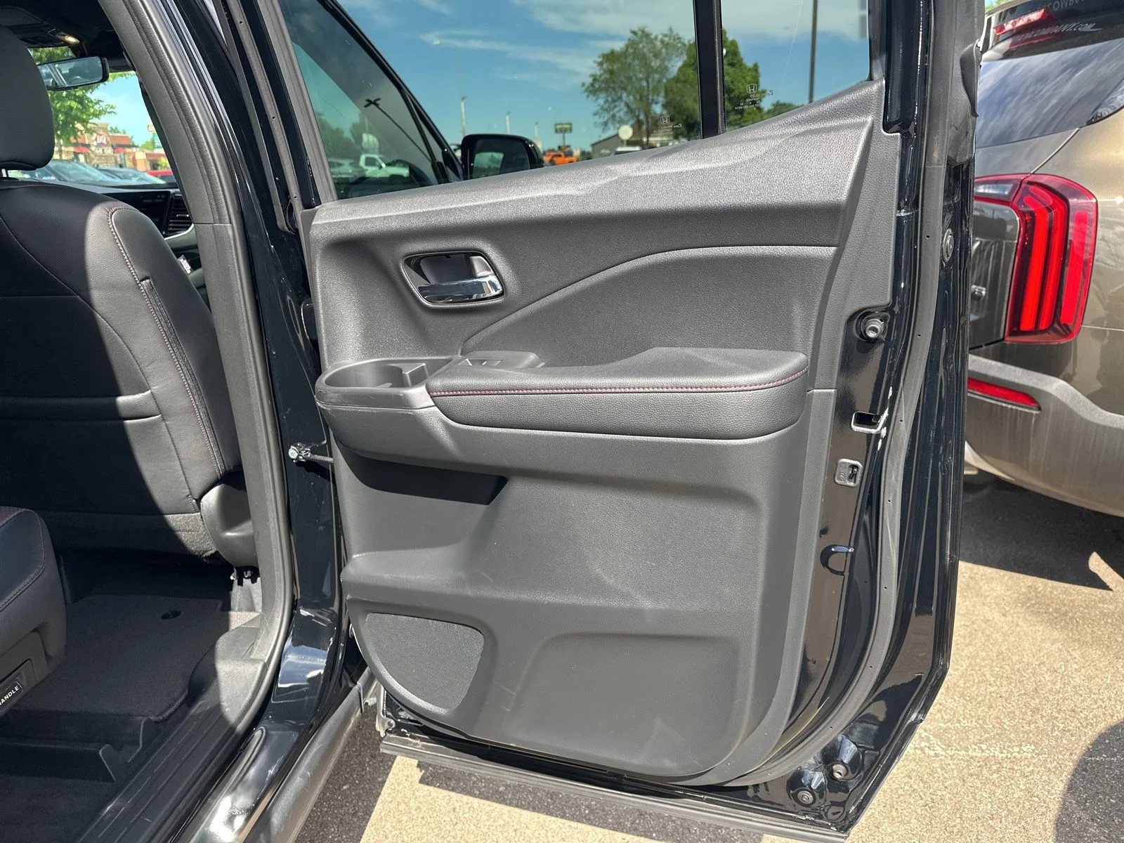 Used 2024 Black Honda Black Edition image 33