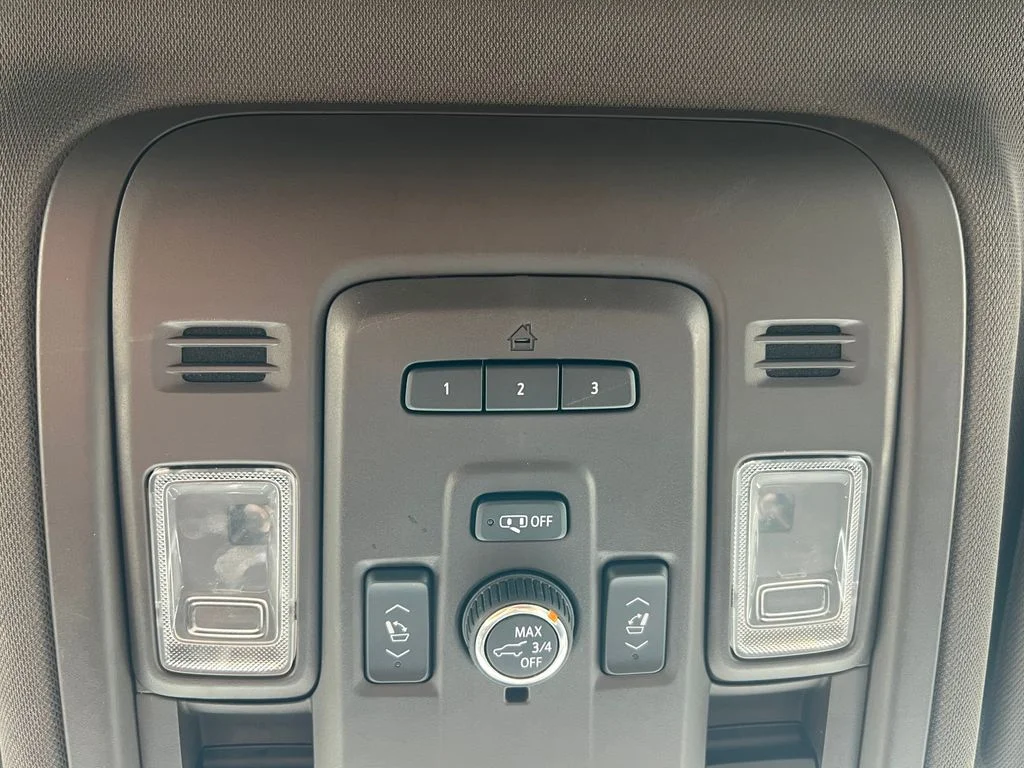 Used 2021 Gray Chevrolet LT image 31