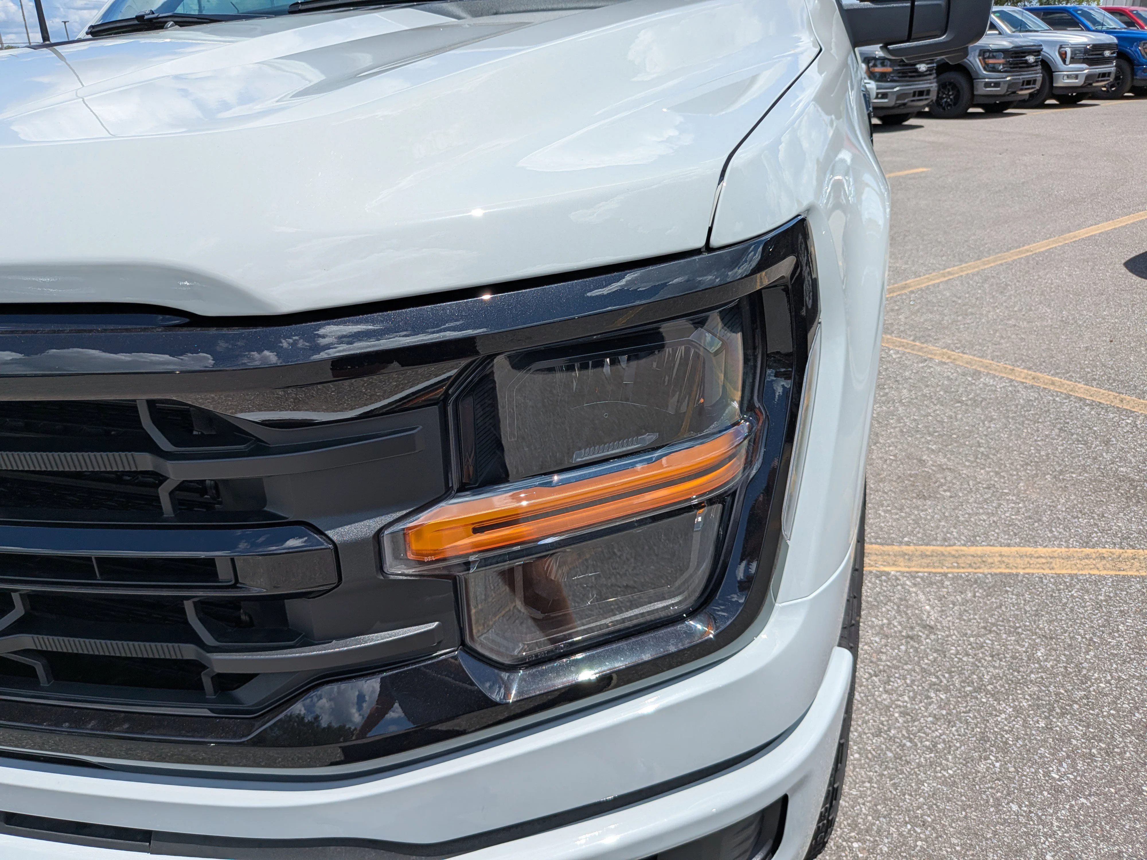 New 2026 Avalanche Ford XLT image 9