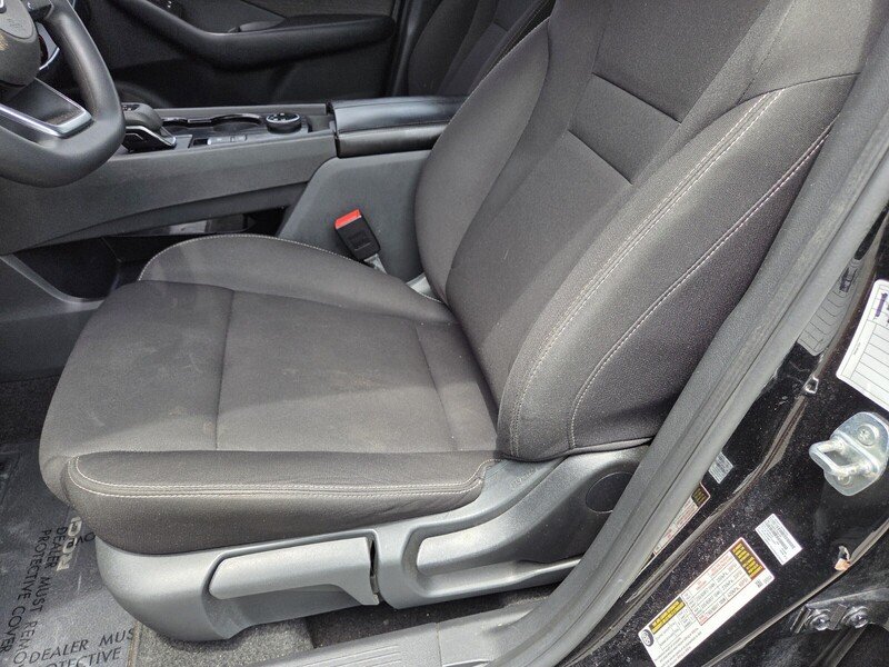 Used 2023 Black Nissan S image 10