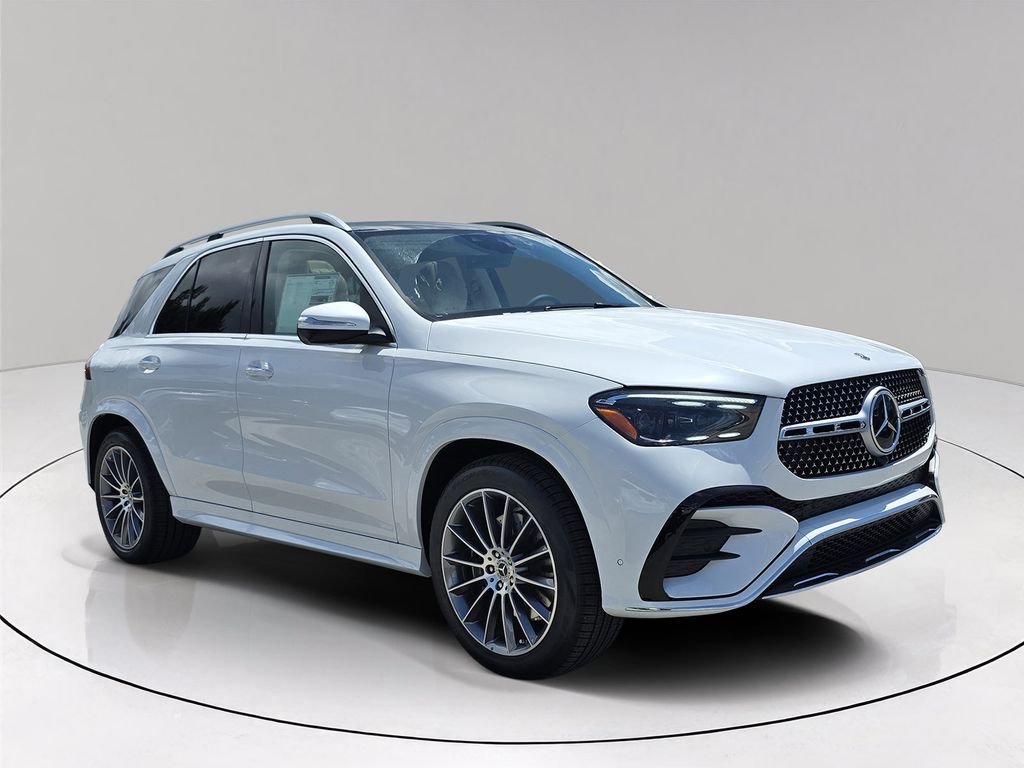 New 2026 MANUFAKTUR Moonlight White Metallic Mercedes-Benz GLE 350 image 1