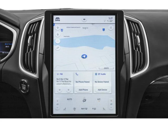 Used 2023  Ford  image 16